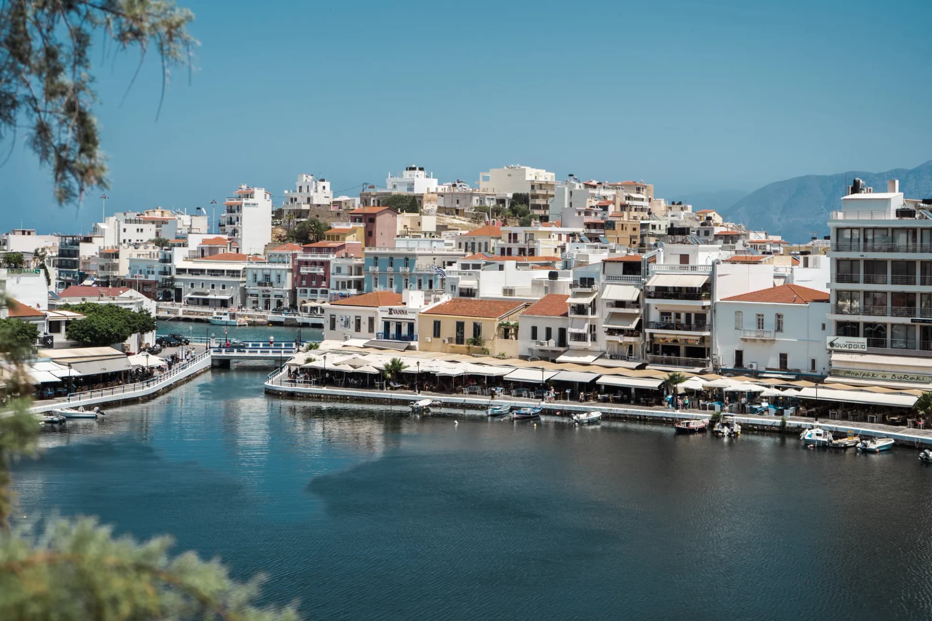 Agios Nikolaos, en Crète : guide complet de la capitale du Lassithi — Crète, guide de voyage Âme Bohème