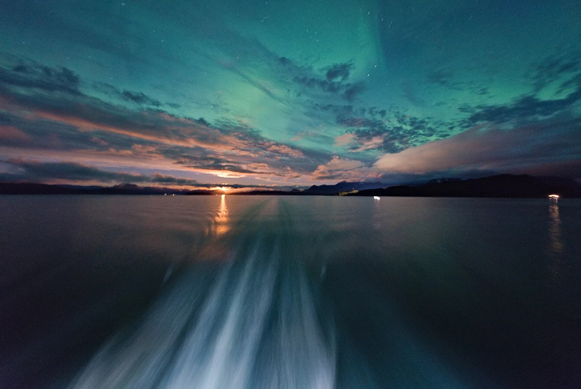 Croisière aurores boréales : Hurtigruten ou depuis Tromsø ? — Norvège, guide de voyage Âme Bohème