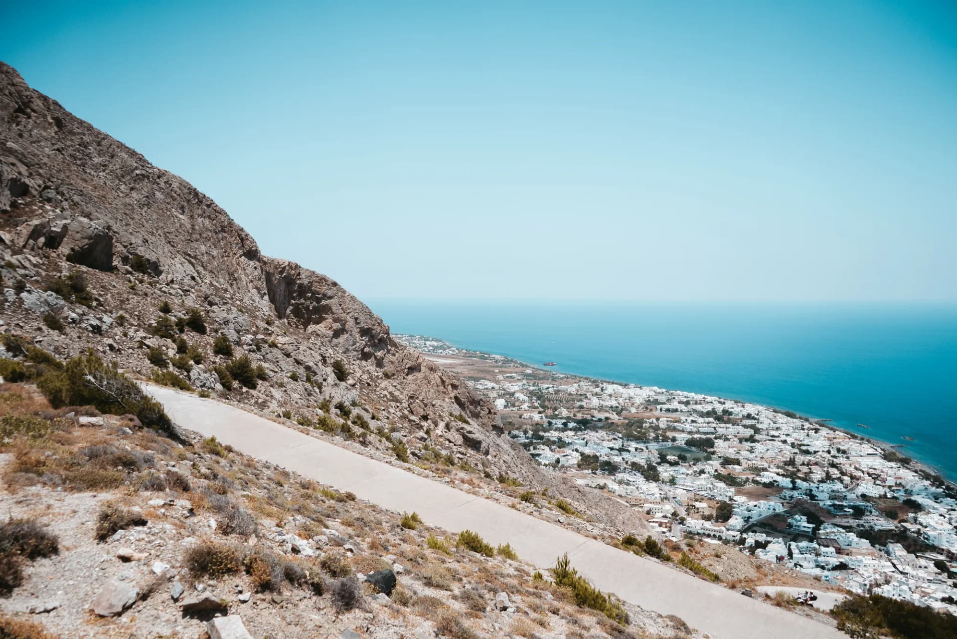 Renting a buggy in Santorini: prices, where and routes, Greece, travel guide Âme Bohème