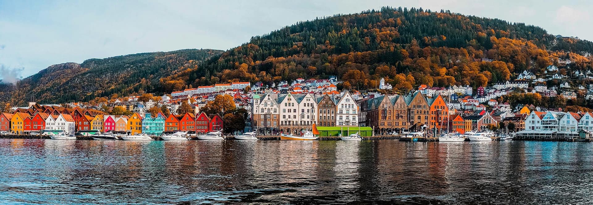 Bergen et son port mythique — porte d'entrée des fjords norvégiens