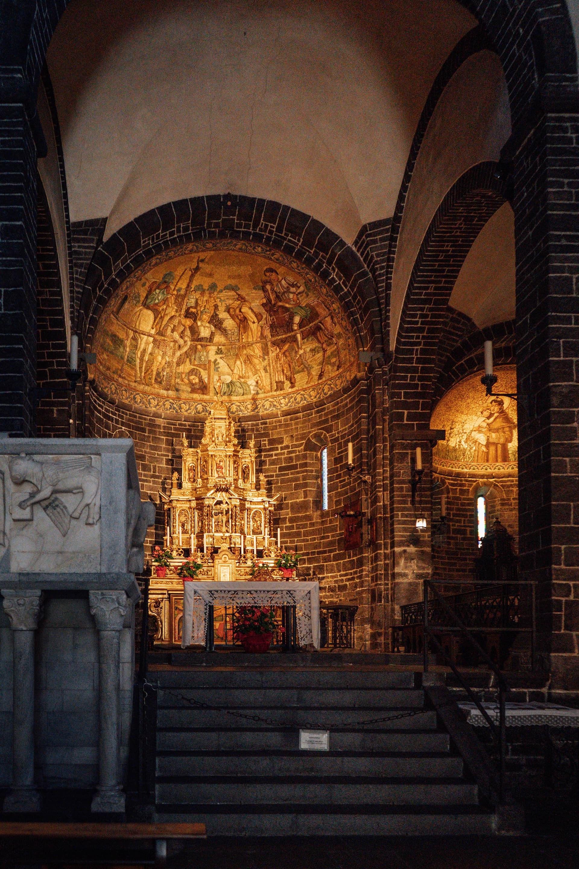 San Giacomo Basilica and its Romanesque frescoes
