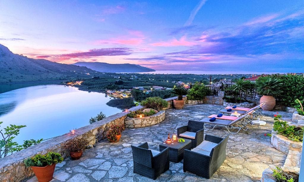 Du Lac Villas, eco-friendly accommodation near Lake Kournas