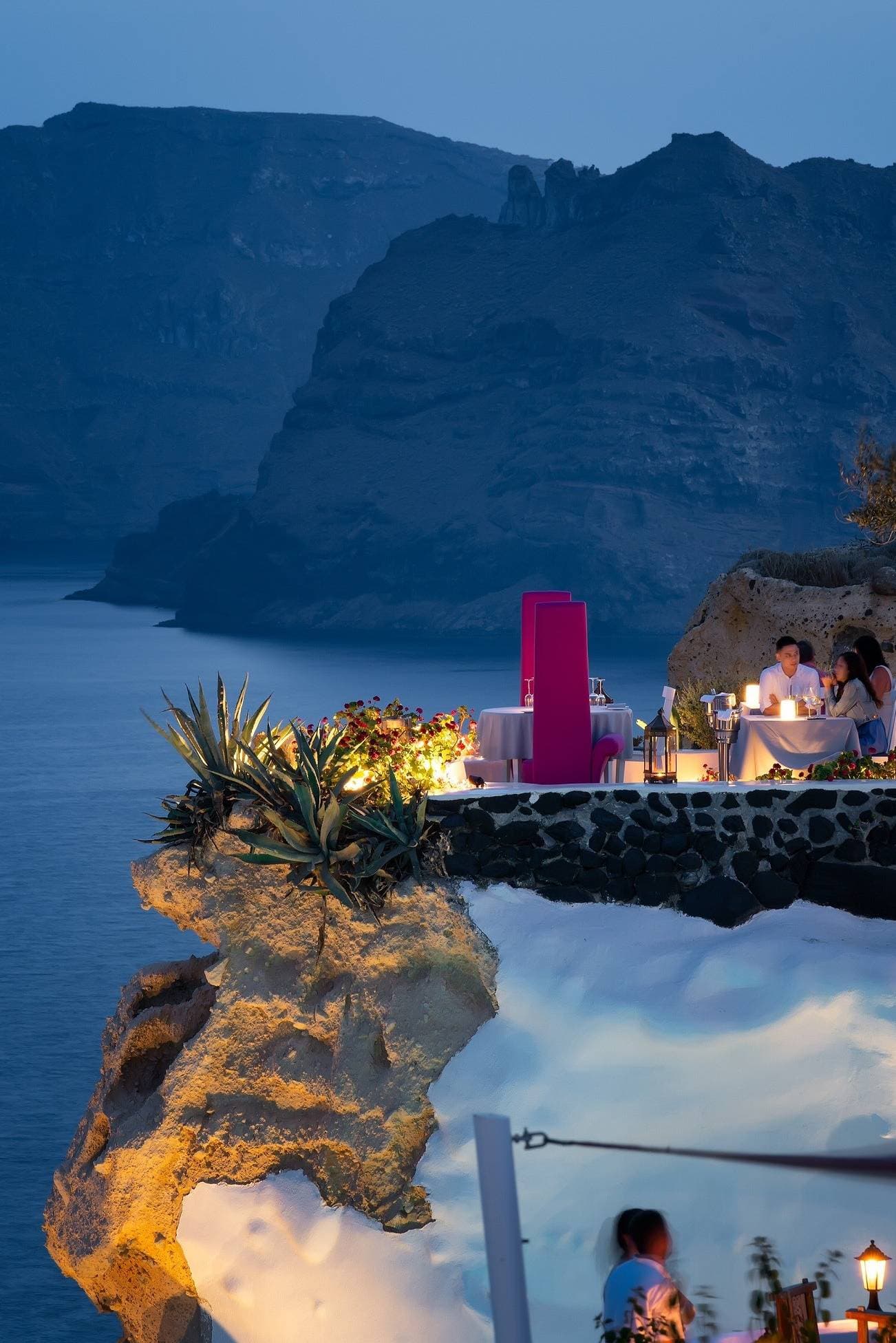 6 Hôtels les plus Luxueux de Santorin – Séjour de rêve dans les Cyclades