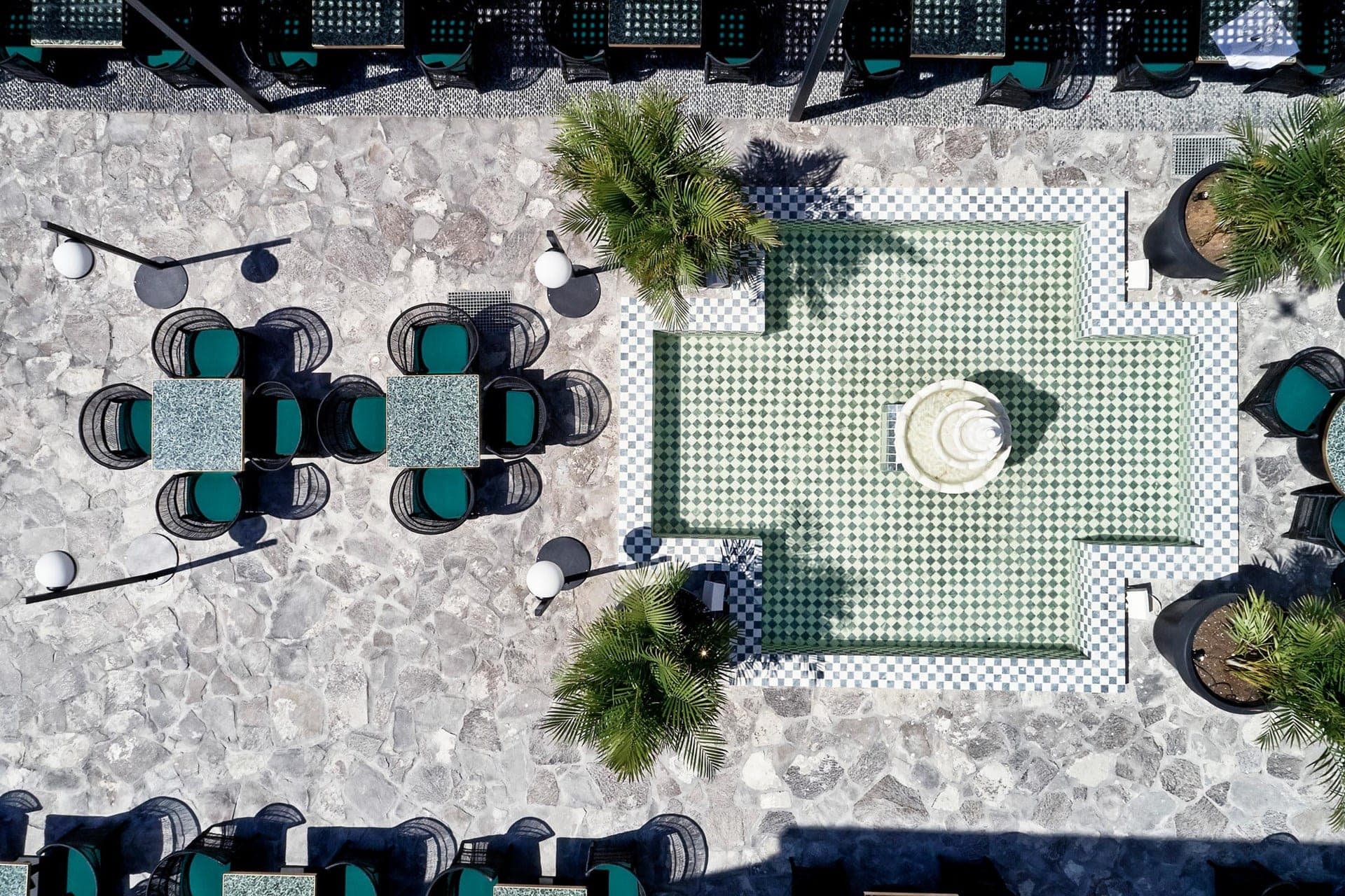 6 Hôtels les plus Luxueux de Santorin – Séjour de rêve dans les Cyclades