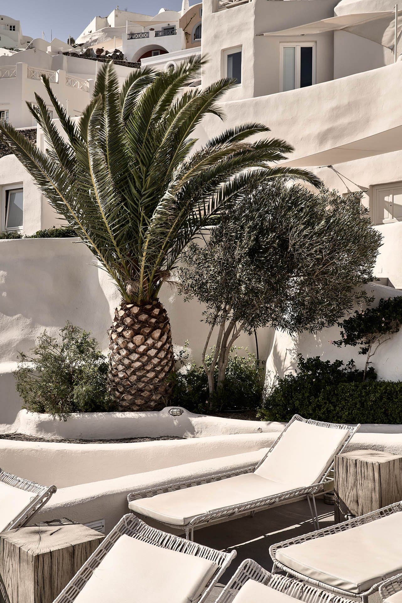 6 Hôtels les plus Luxueux de Santorin – Séjour de rêve dans les Cyclades