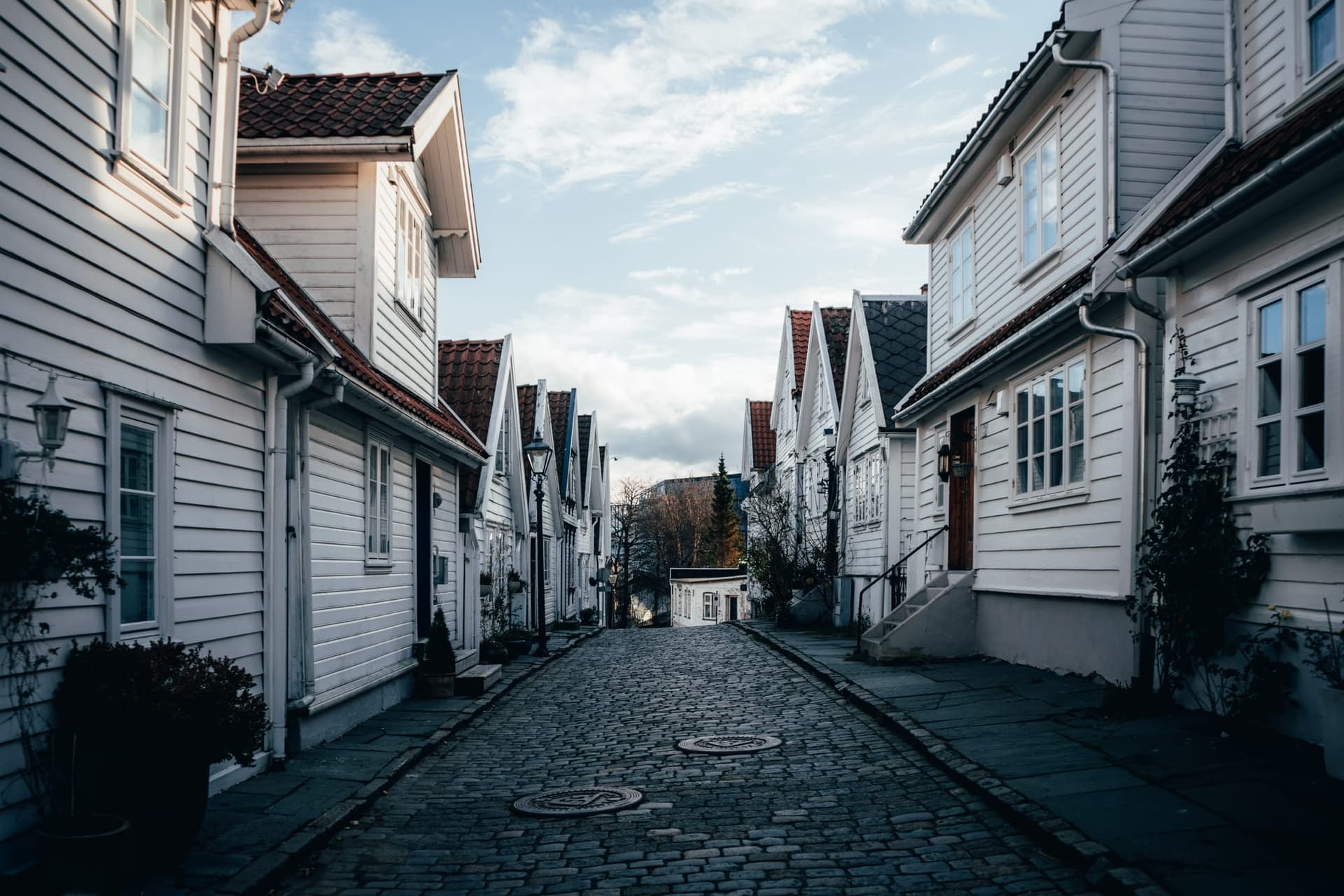 Explorer le charme de Gamle Stavanger : visite de la vieille ville