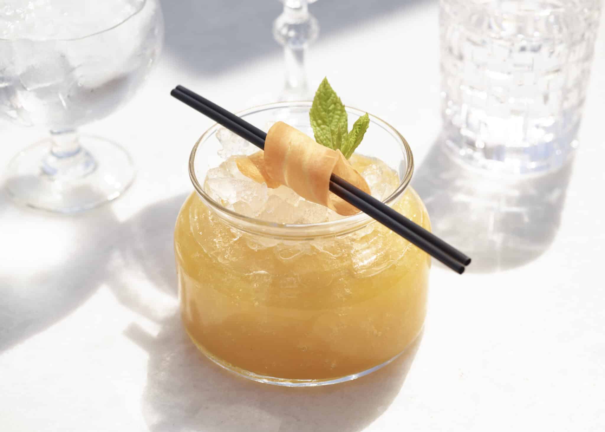 Les 10 Meilleurs bars de Santorin pour boire un verre