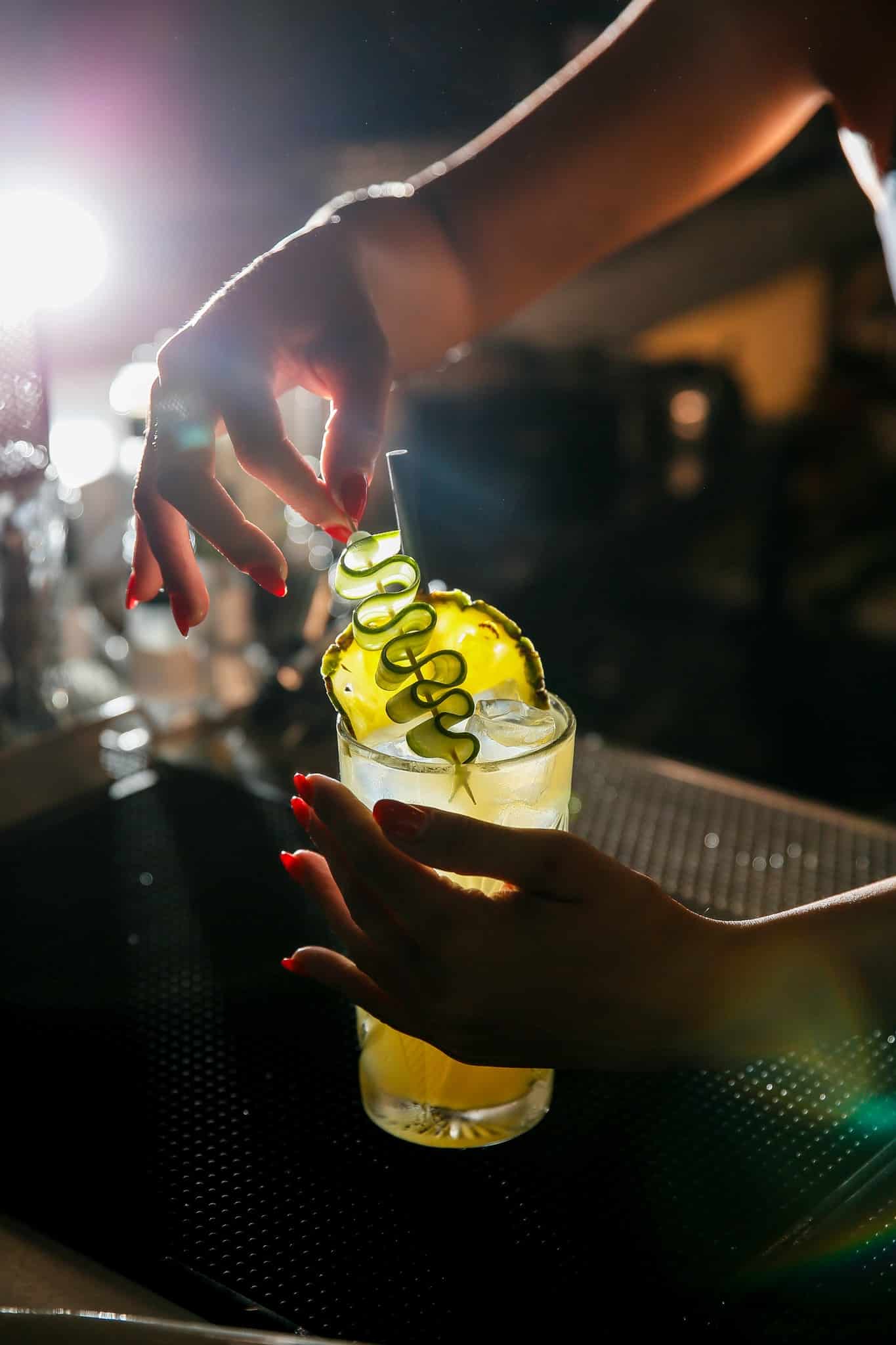 Les 10 Meilleurs bars de Santorin pour boire un verre