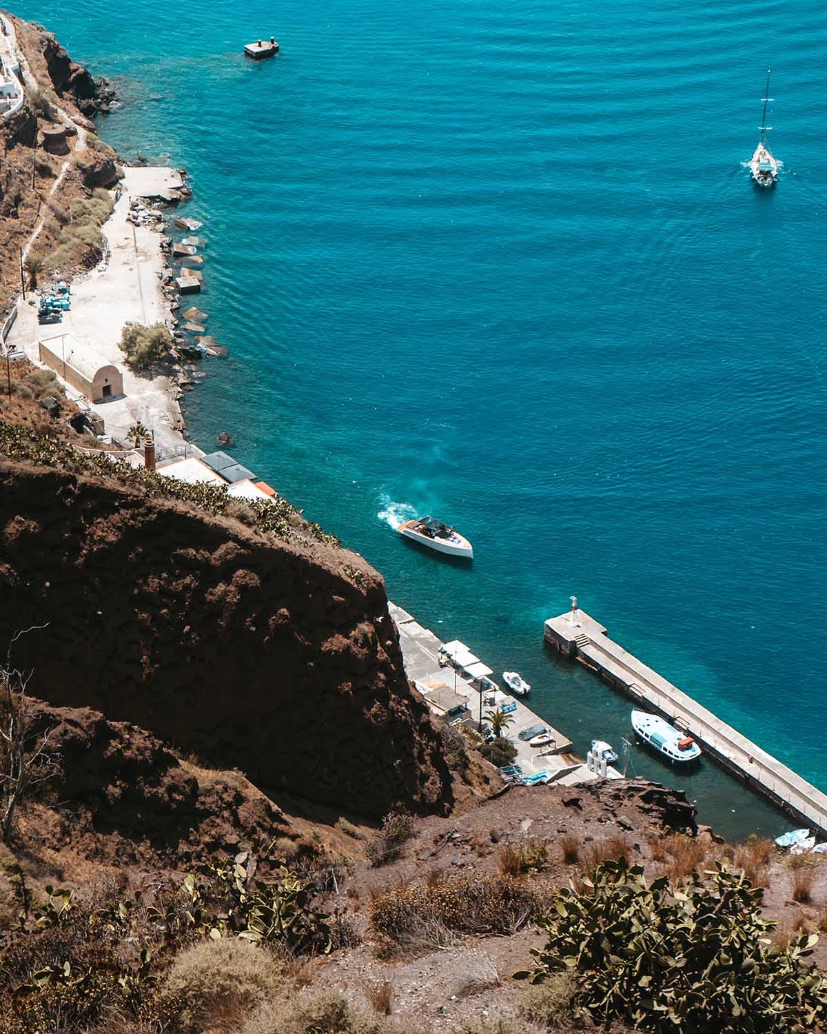 Fira ou Oia? Comparaison des meilleures villes de Santorin