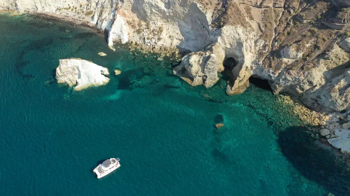 À savoir avant de visiter White Beach à Santorin