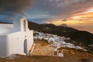 Les îles Grecques à explorer depuis Santorin en ferry – Comparaison