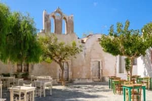 Les îles Grecques à explorer depuis Santorin en ferry – Comparaison