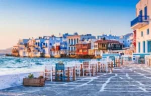Les îles Grecques à explorer depuis Santorin en ferry – Comparaison