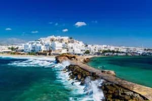 Les îles Grecques à explorer depuis Santorin en ferry – Comparaison