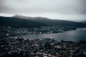 Le Téléphérique de Fløibanen : Admirer Bergen depuis le sommet de Fløyen