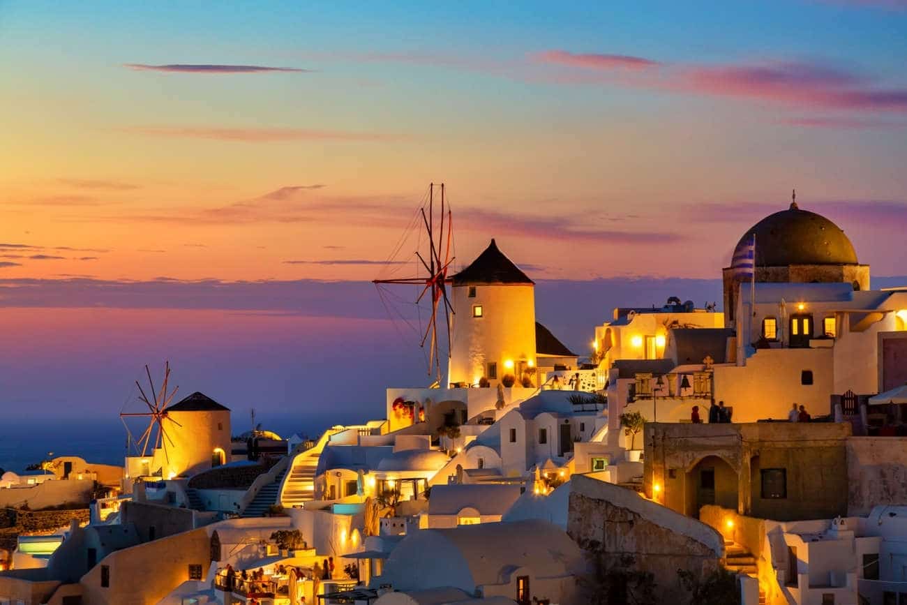 Explorez tous les villages de Santorin