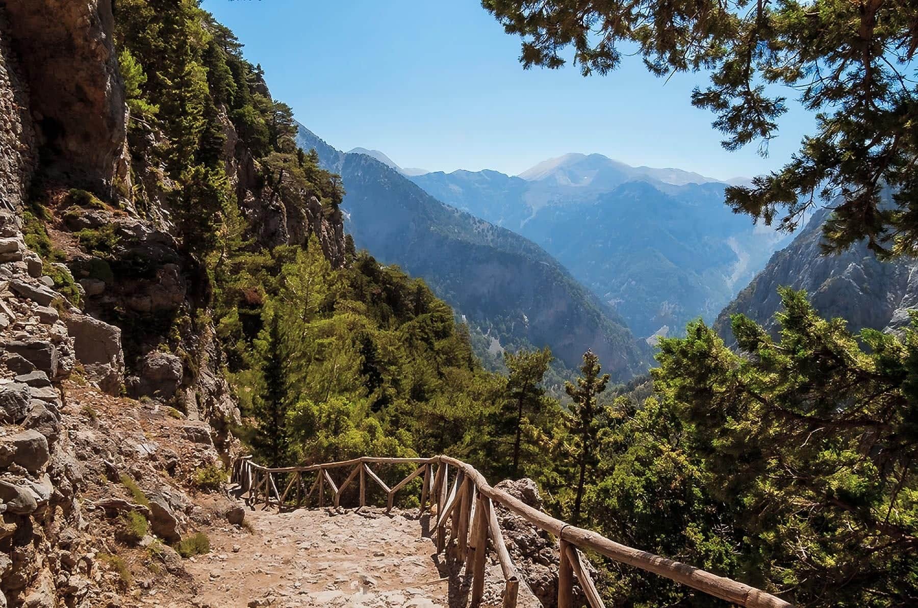 Conquering the Samaria Gorge: A Complete Hiking Guide