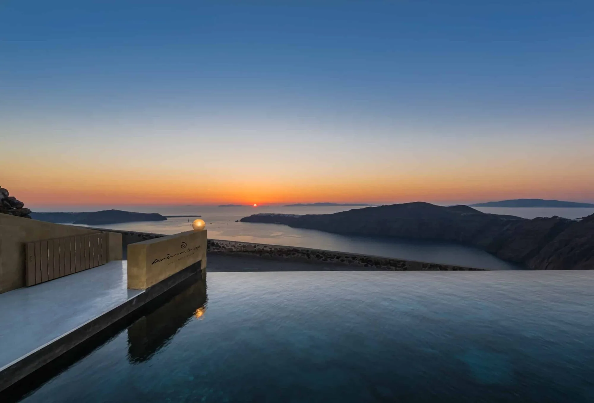 10 Meilleurs hôtels de luxe à Imerovigli sur Santorin