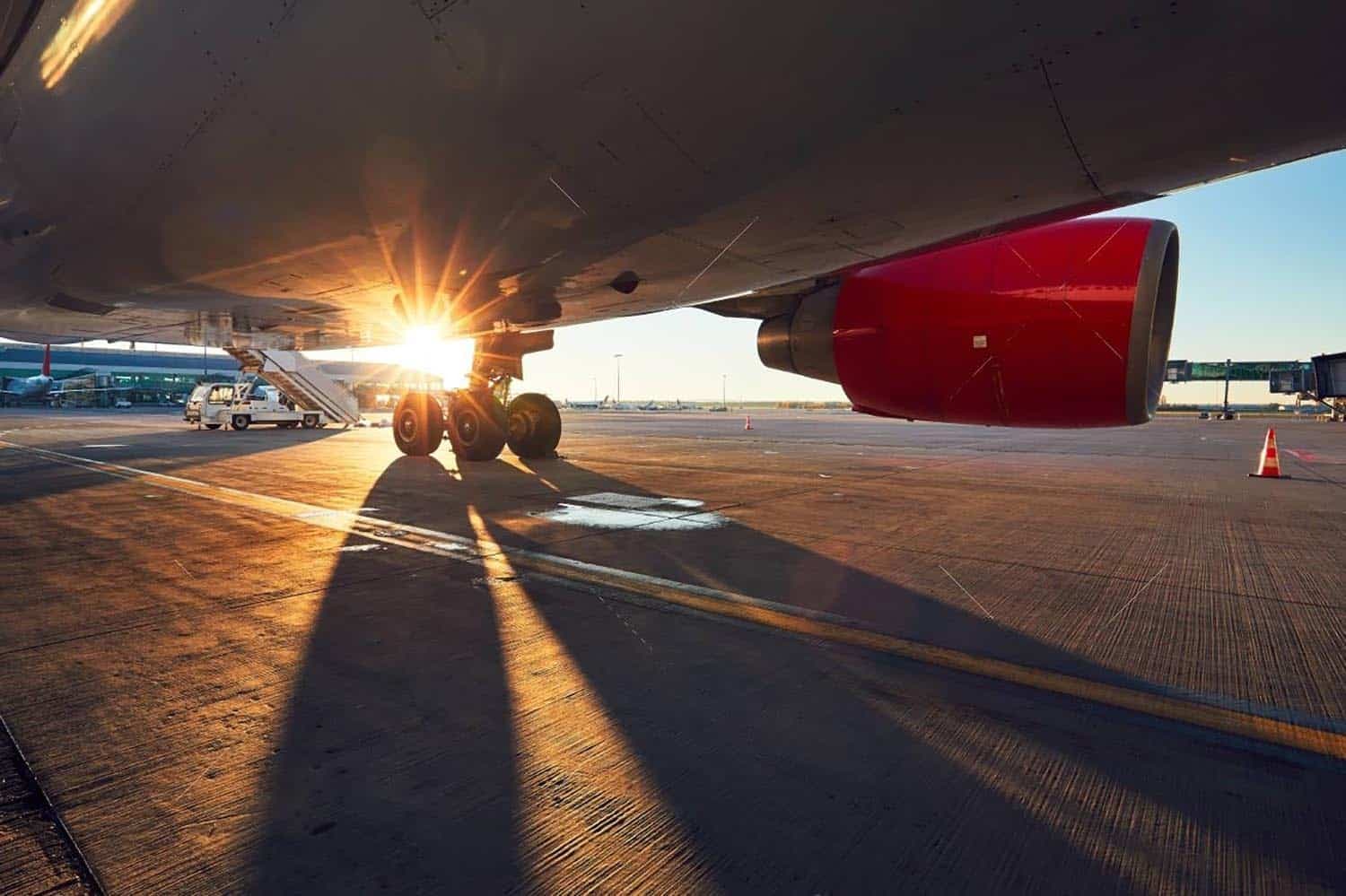 Transferts de l’aéroport de Santorin – bus, taxi, voiture
