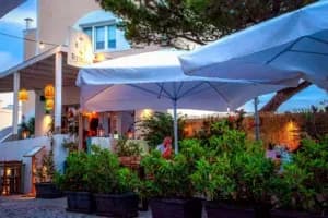 Voyager en famille à Santorini - Rymidi Restaurant
