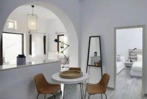 Voyager en famille à Santorini - Bellonias Villas