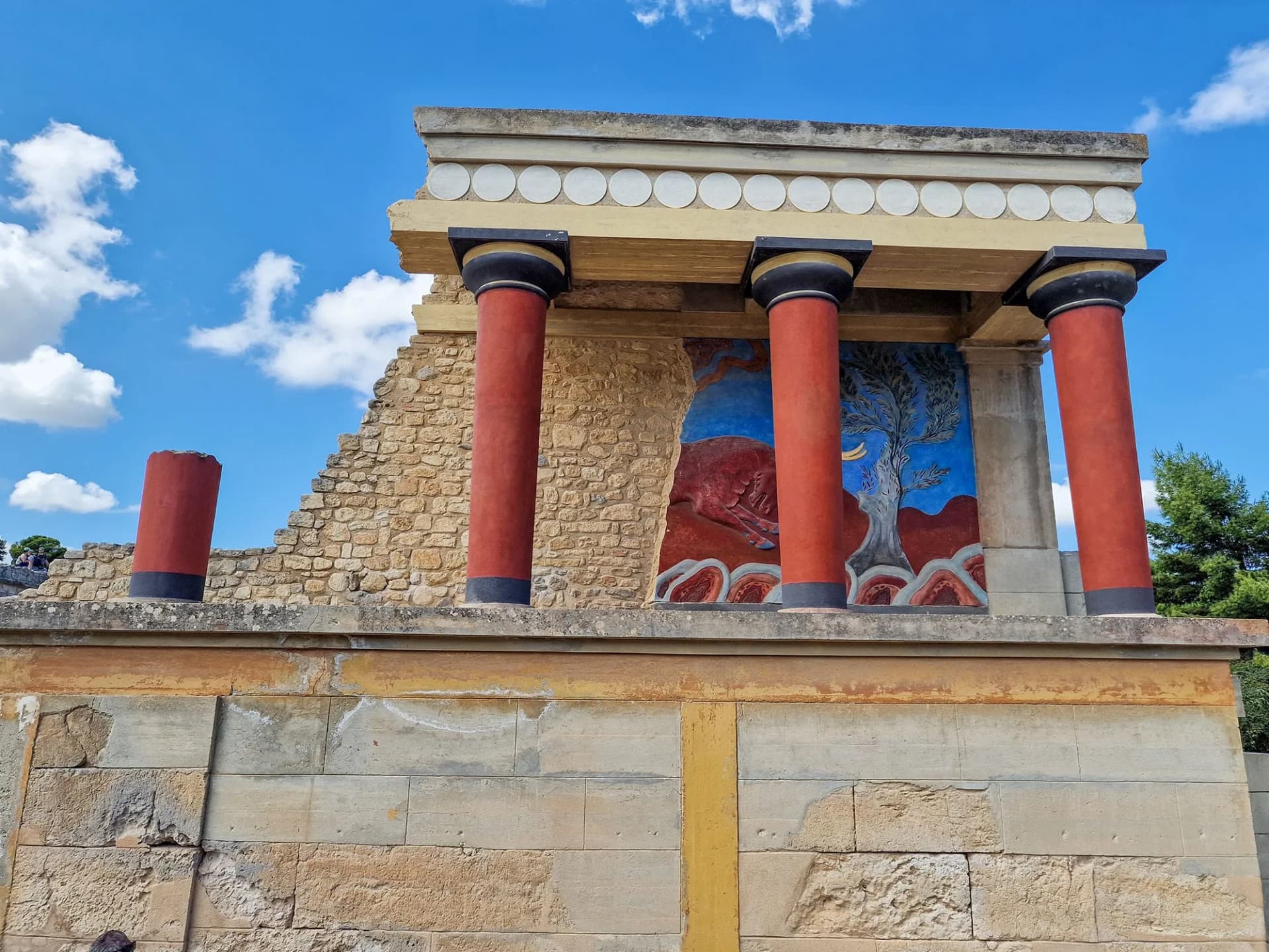 Explorer le palace de Knossos en Crete