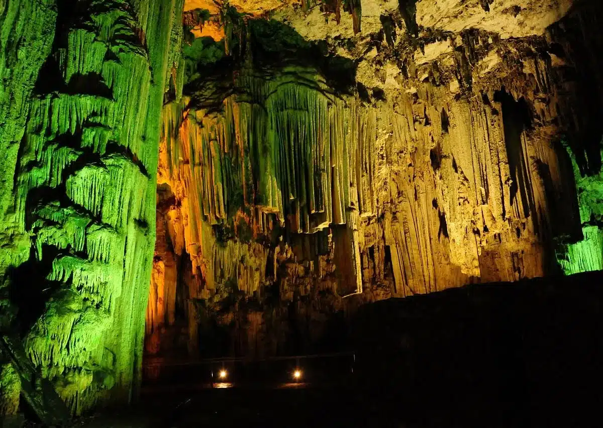 Découvrez la cave de Melidoni en Crete