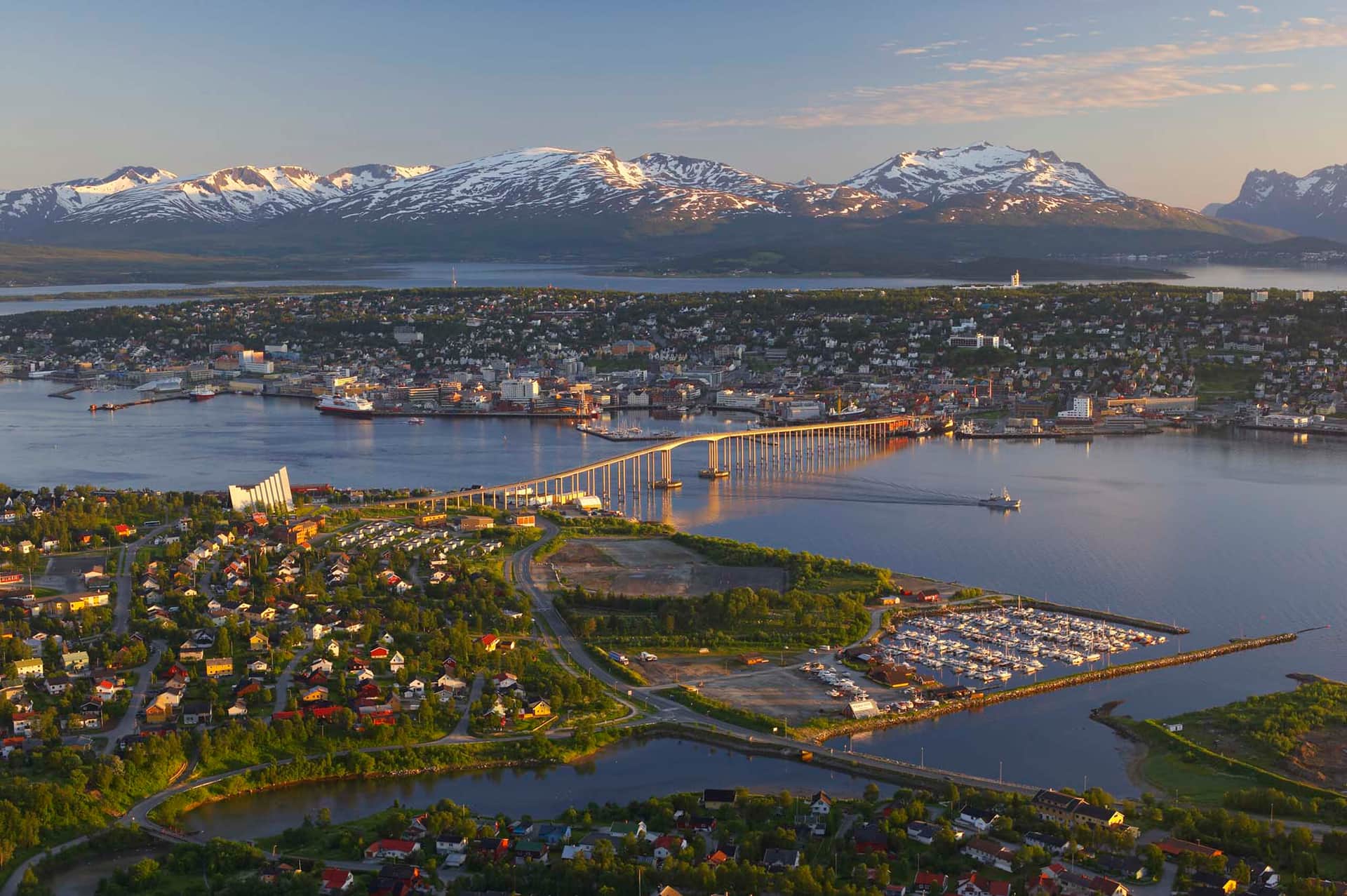 Expérimenter le soleil de minuit à Tromsø