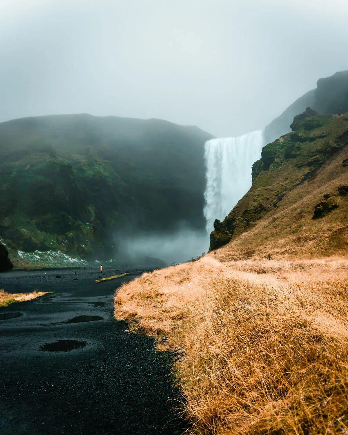 Visiter Skogafoss en Islande : le guide ultime pour visiter la cascade