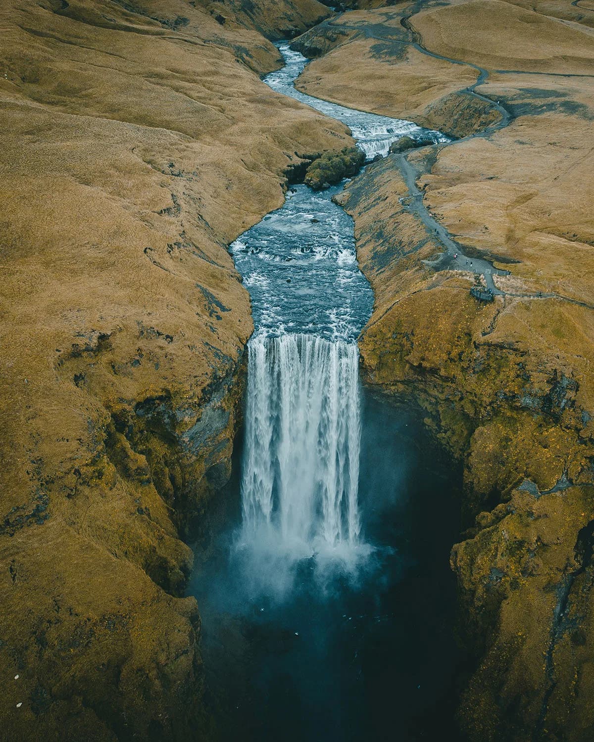 Visiter Skogafoss en Islande : le guide ultime pour visiter la cascade