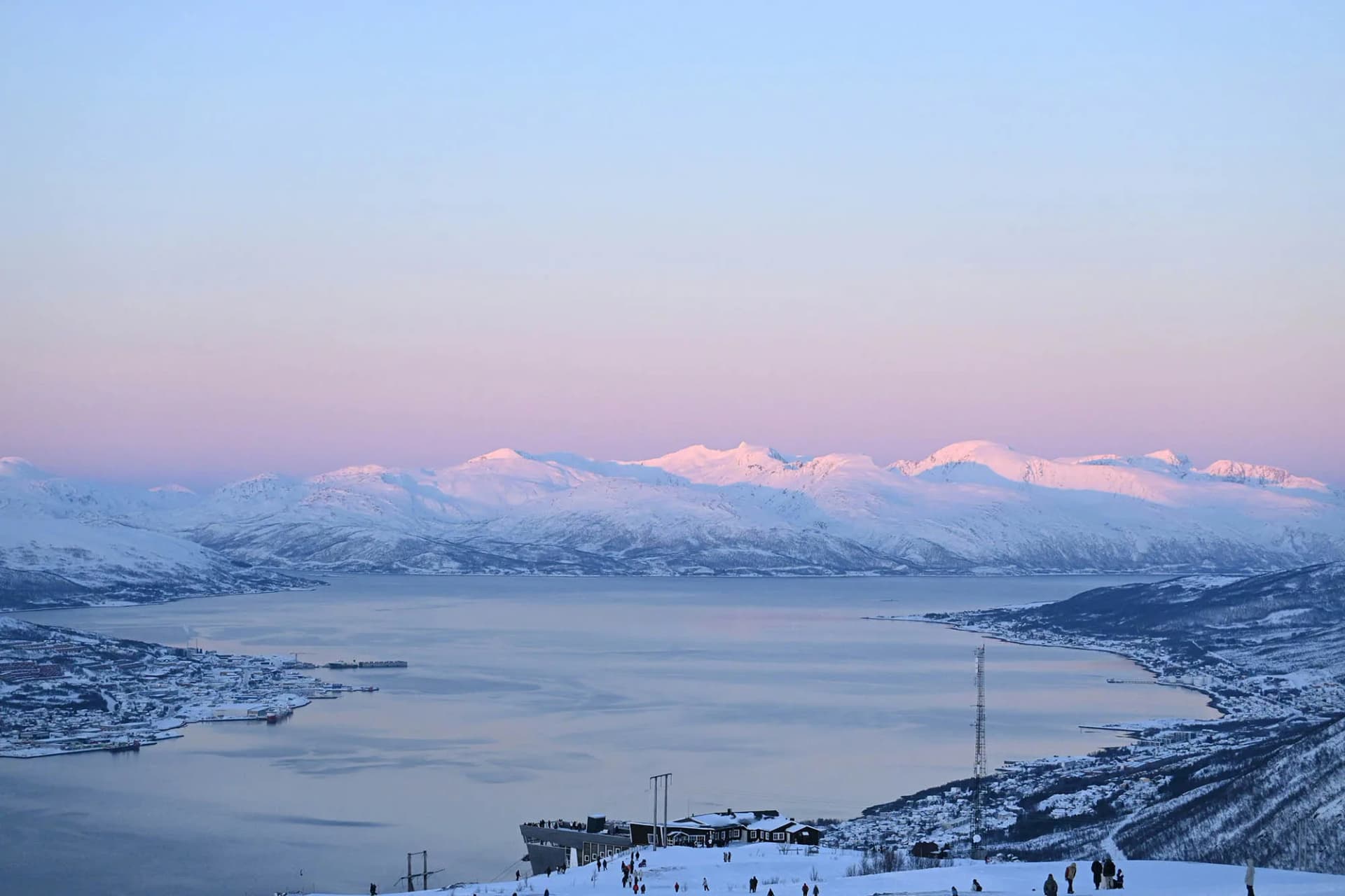 Comment joindre Tromsø et Oslo ?