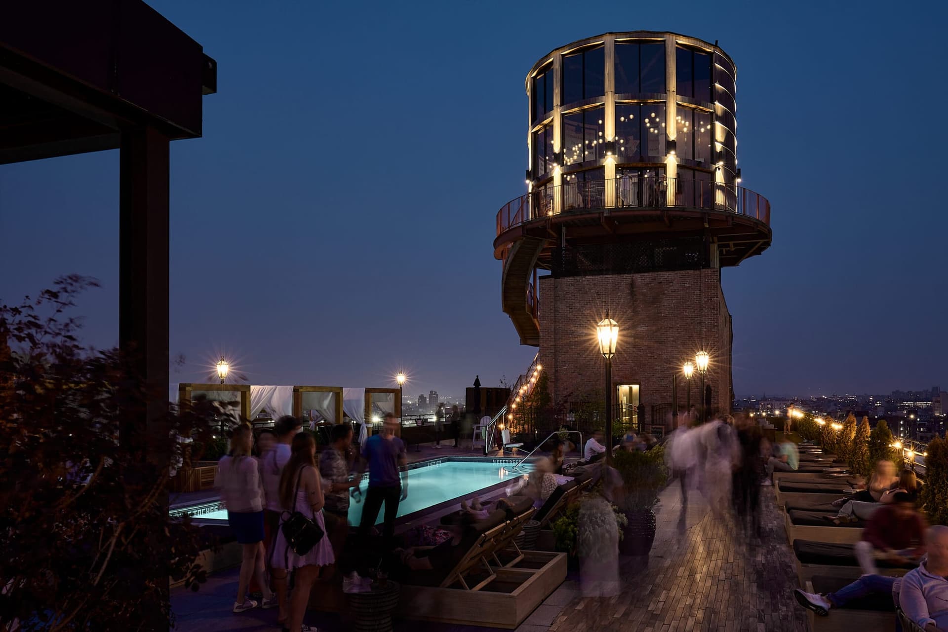 Pour profiter d'une belle soirée sur les toits de Brooklyn