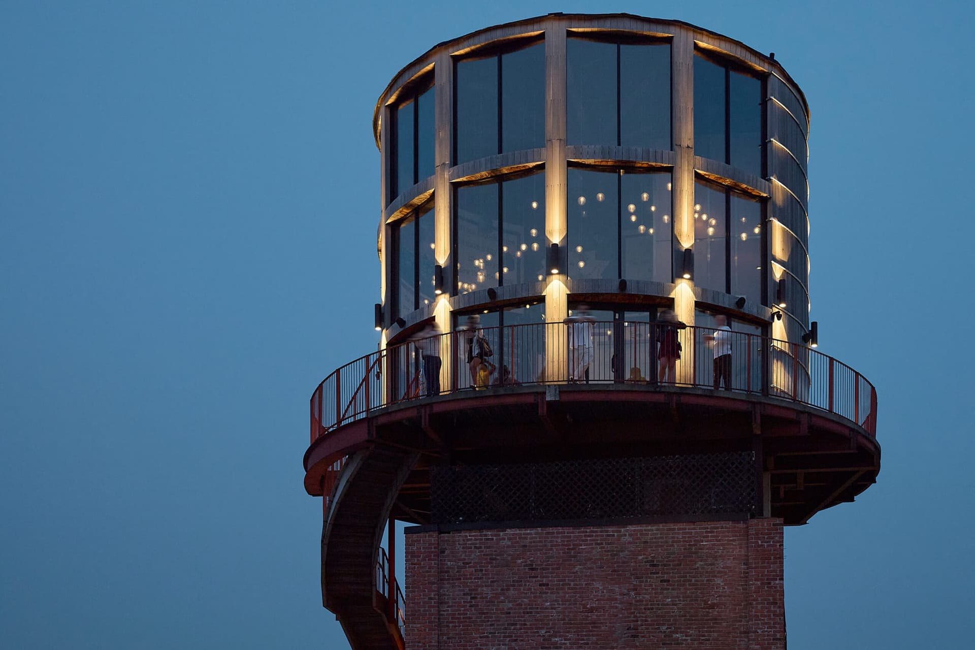 Découvrez l'étonnant Water Tower Bar à Brooklyn
