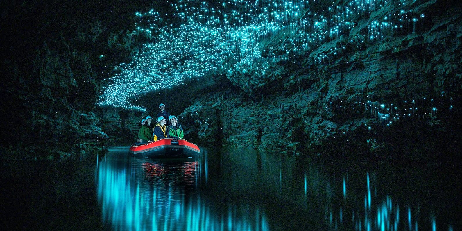 Découvrez les incroyables grottes de Waitomo en Nouvelle-Zélande