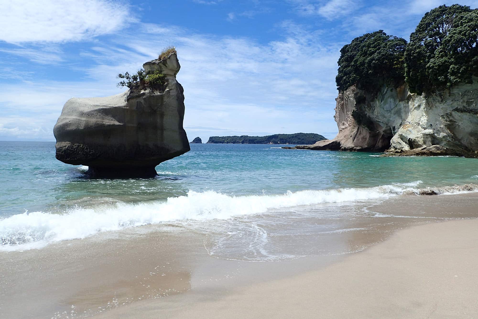L’Incroyable Cathedral Cove à Coromandel : le guide complet