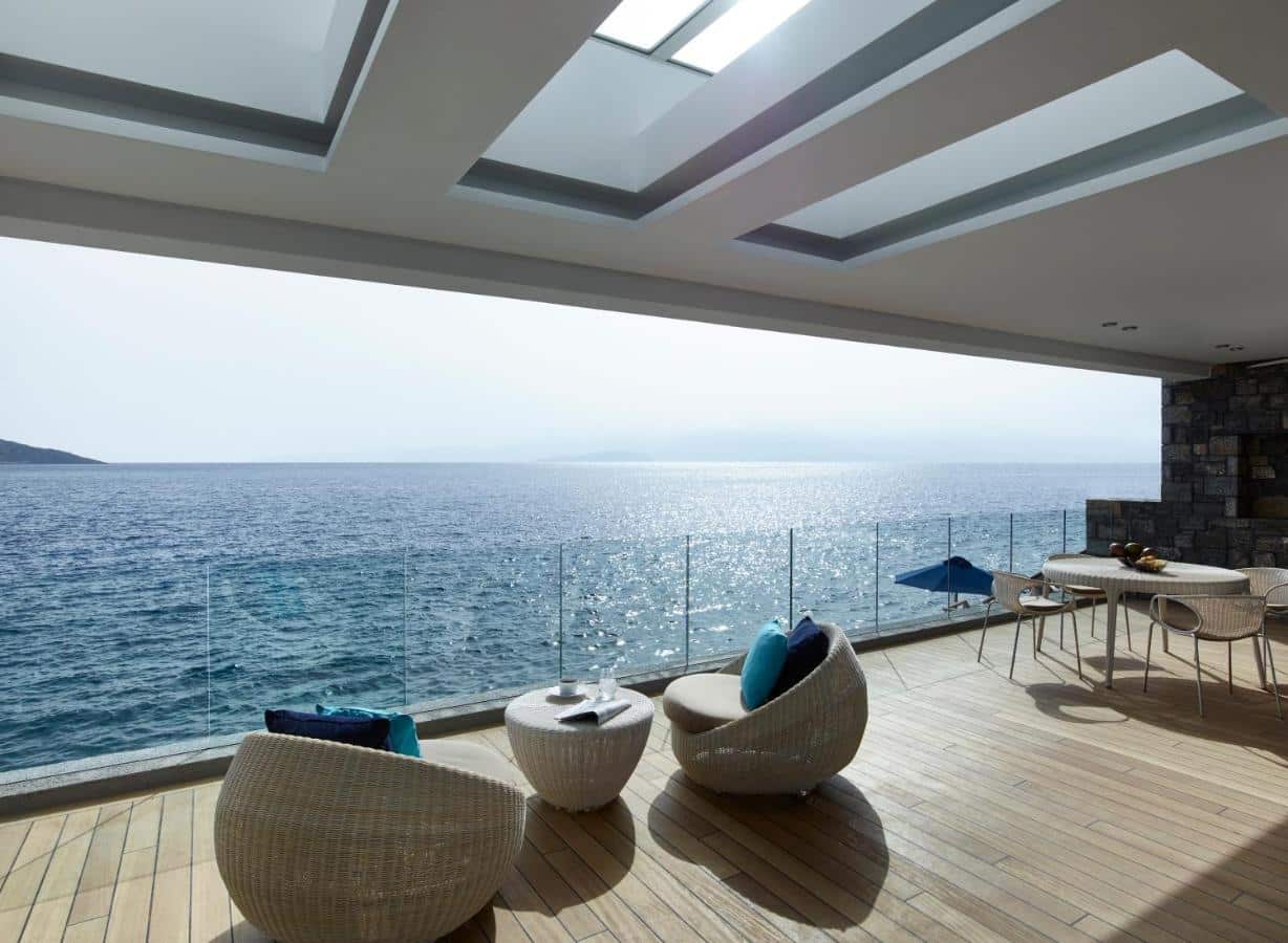 Meilleurs hotels crete vue mer elounda beachfront hotel — Top 10 des Meilleurs hôtels en bord de mer en Crete : Luxe et Détente au Paradis