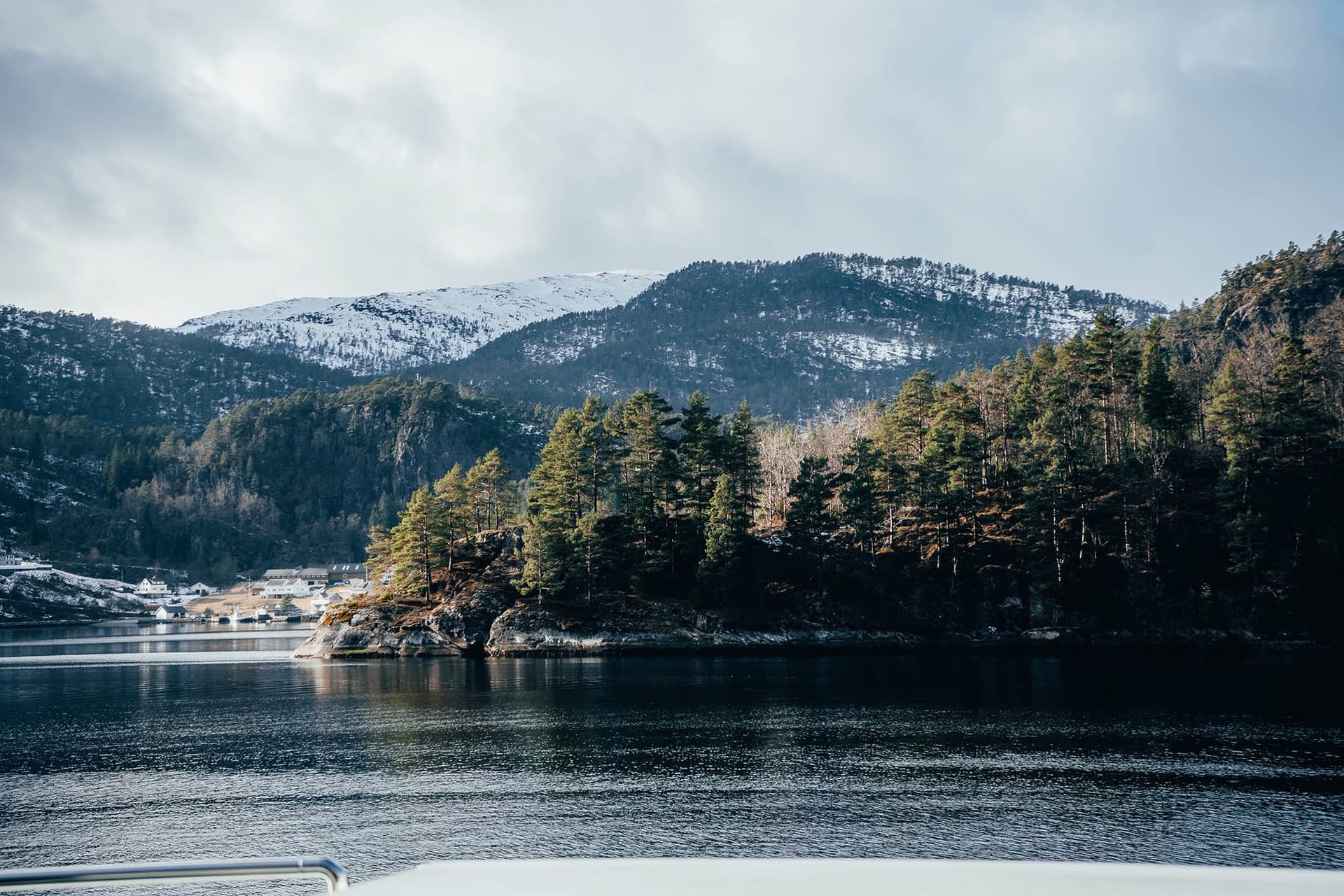 Croisière de Bergen à Mostraumen : Une Aventure Inoubliable dans les Fjords Norvégiens