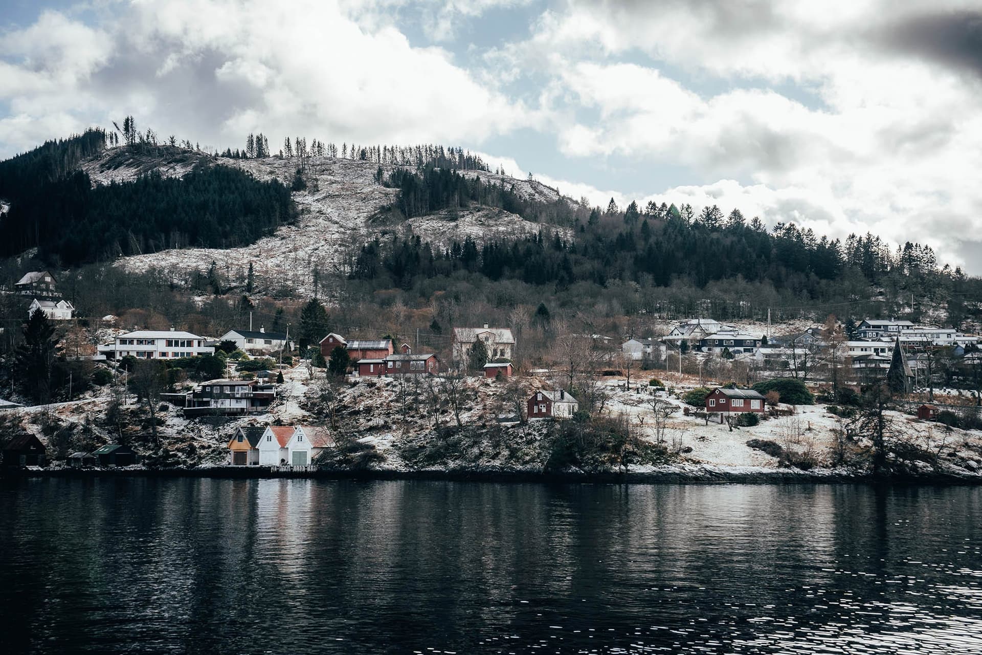 Croisière de Bergen à Mostraumen : Une Aventure Inoubliable dans les Fjords Norvégiens