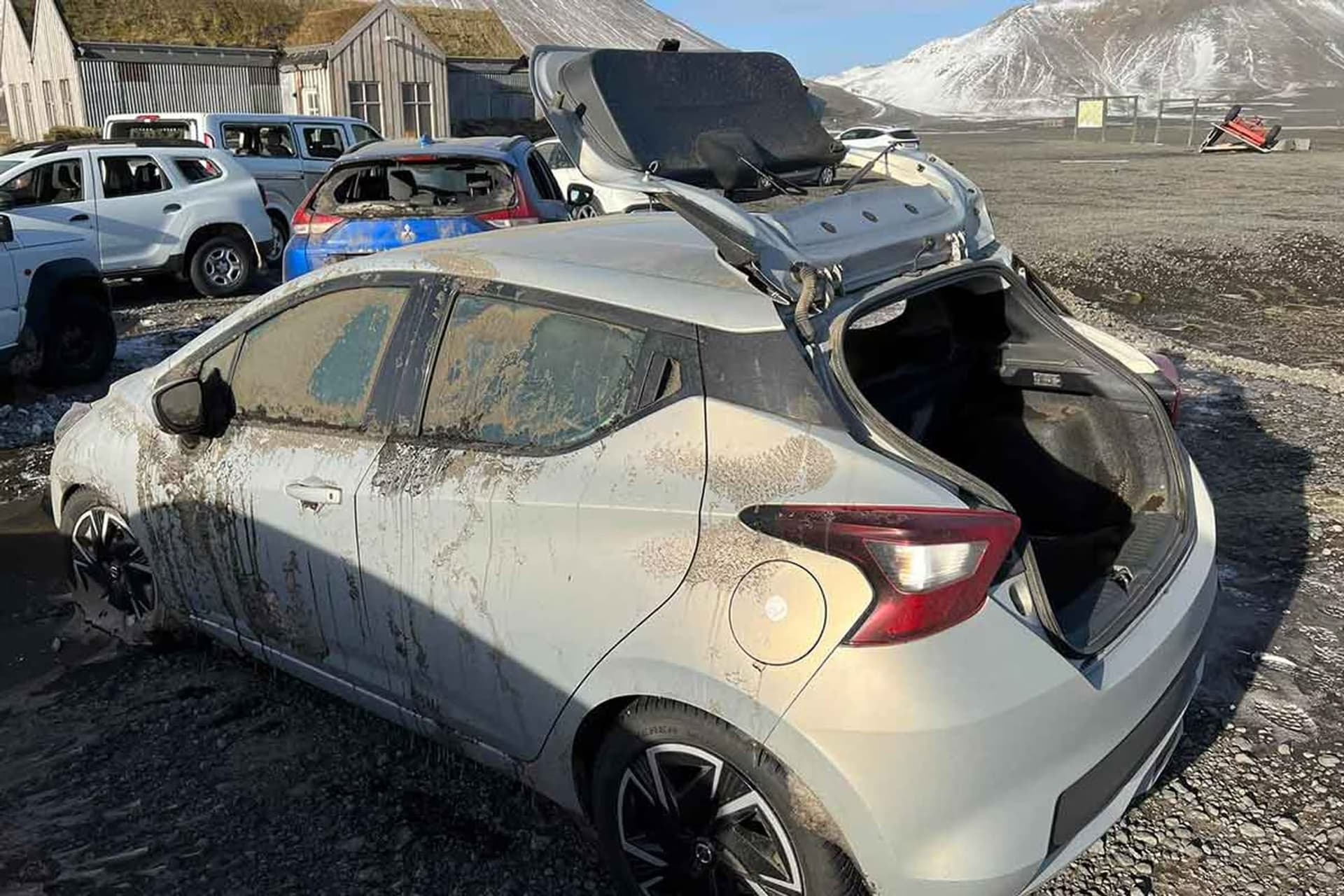 Assurance SAAP en Islande : Protégez Votre Véhicule des Cendres Volcaniques