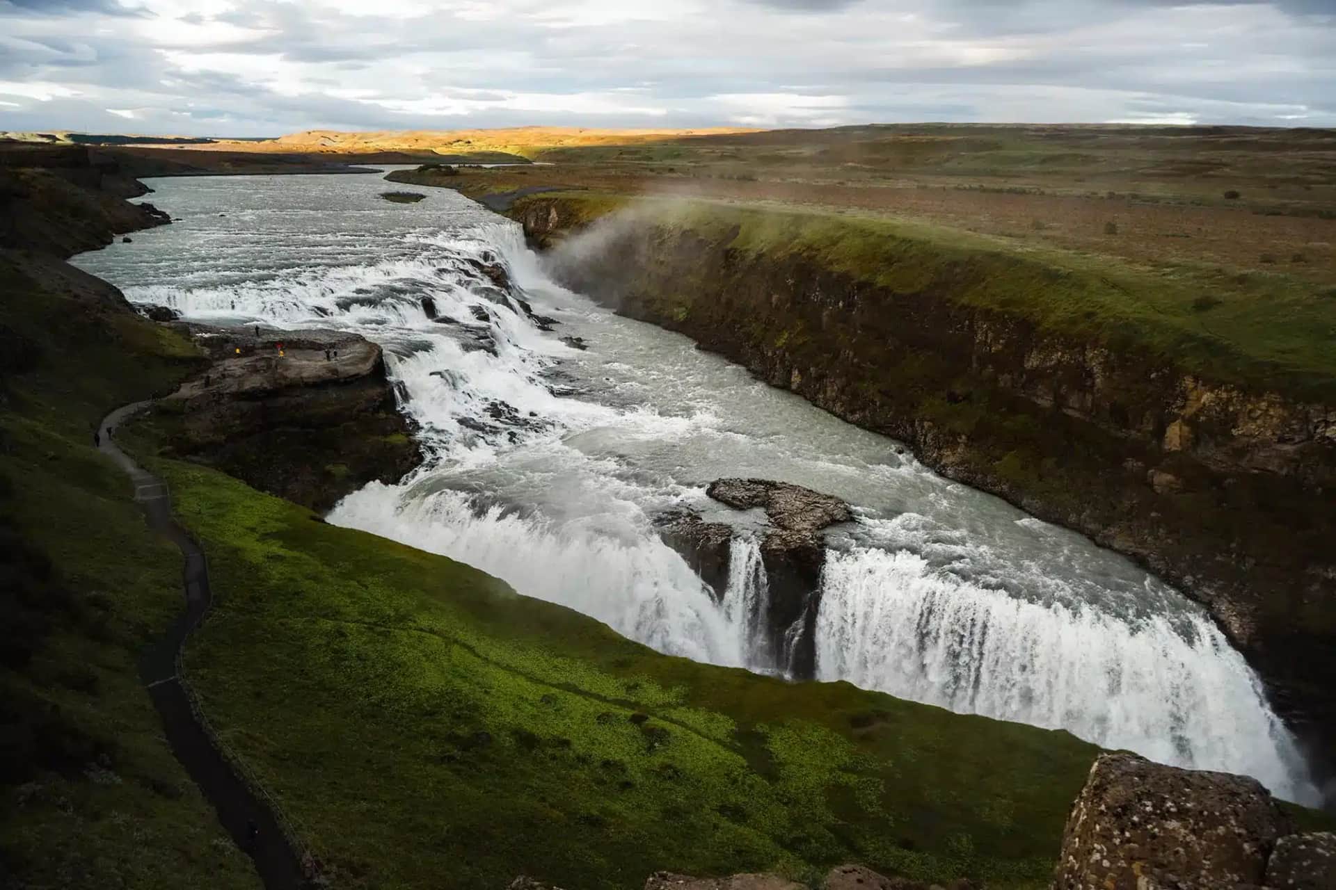 Gullfoss : La cascade d’or les plus impressionantes d’Islande – Le guide ultime
