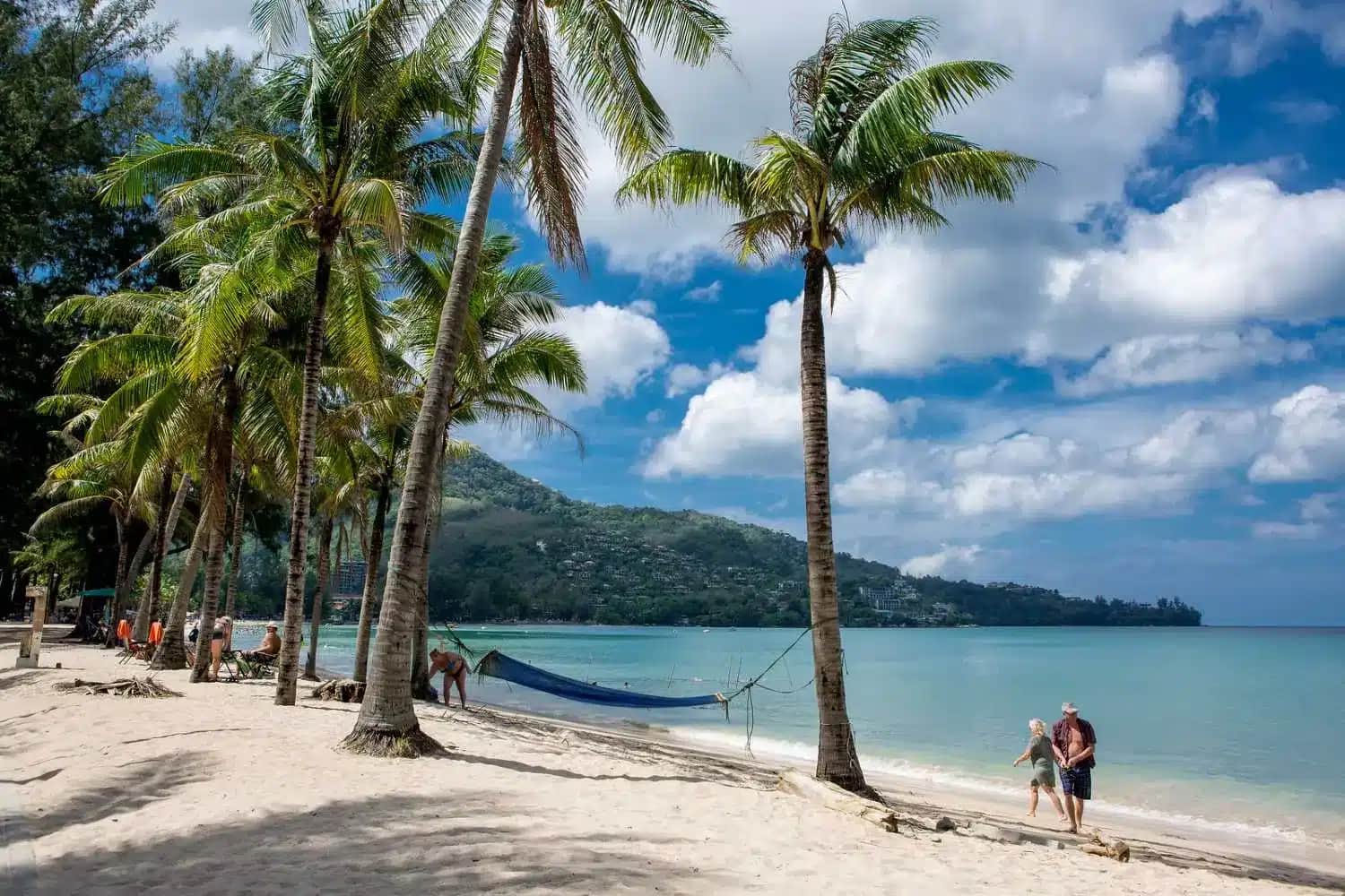 Kamala Beach à Phuket: L’Oasis Tropicale Cachée