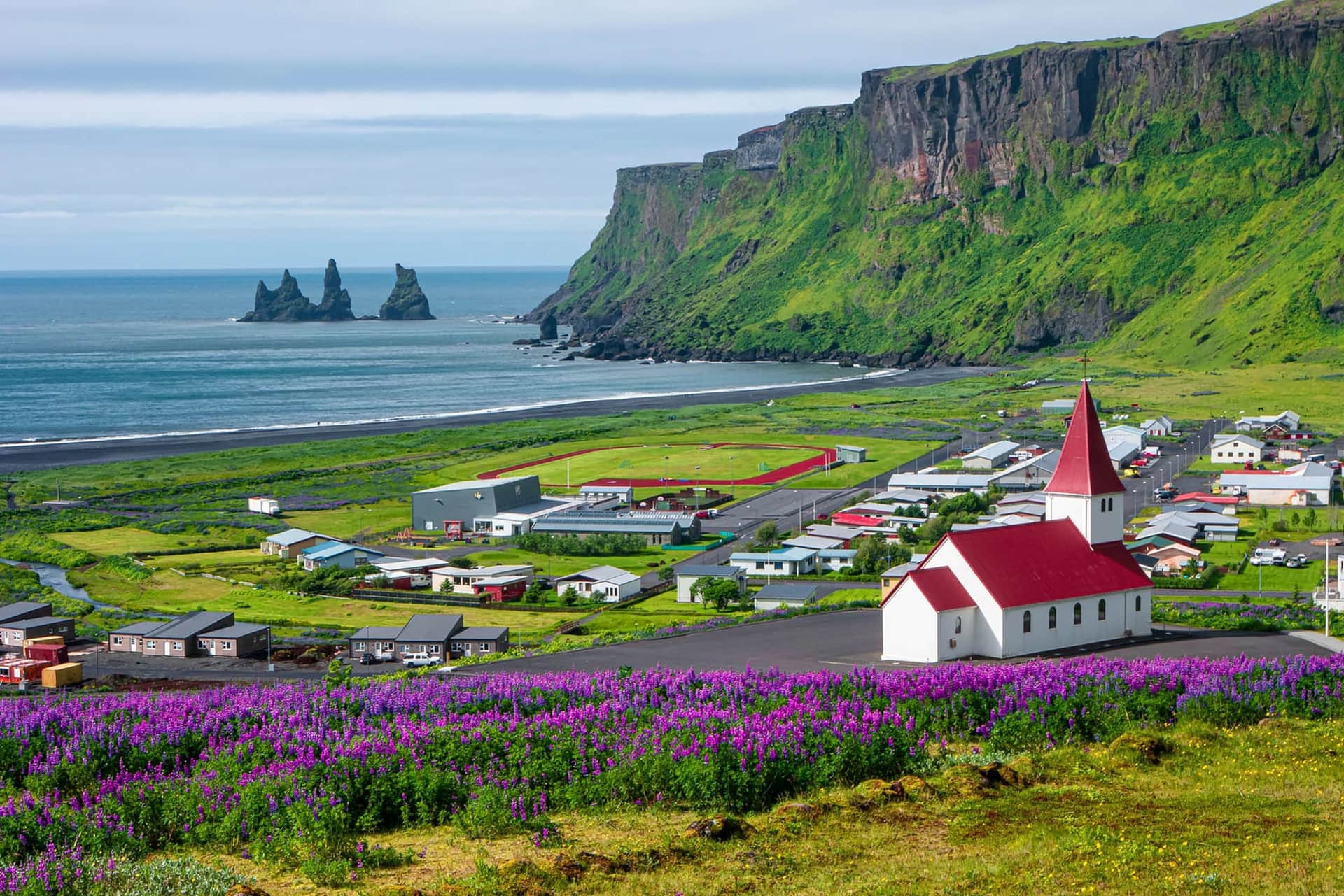 The Safest Countries in the World 2025: Complete Global Peace Index Ranking