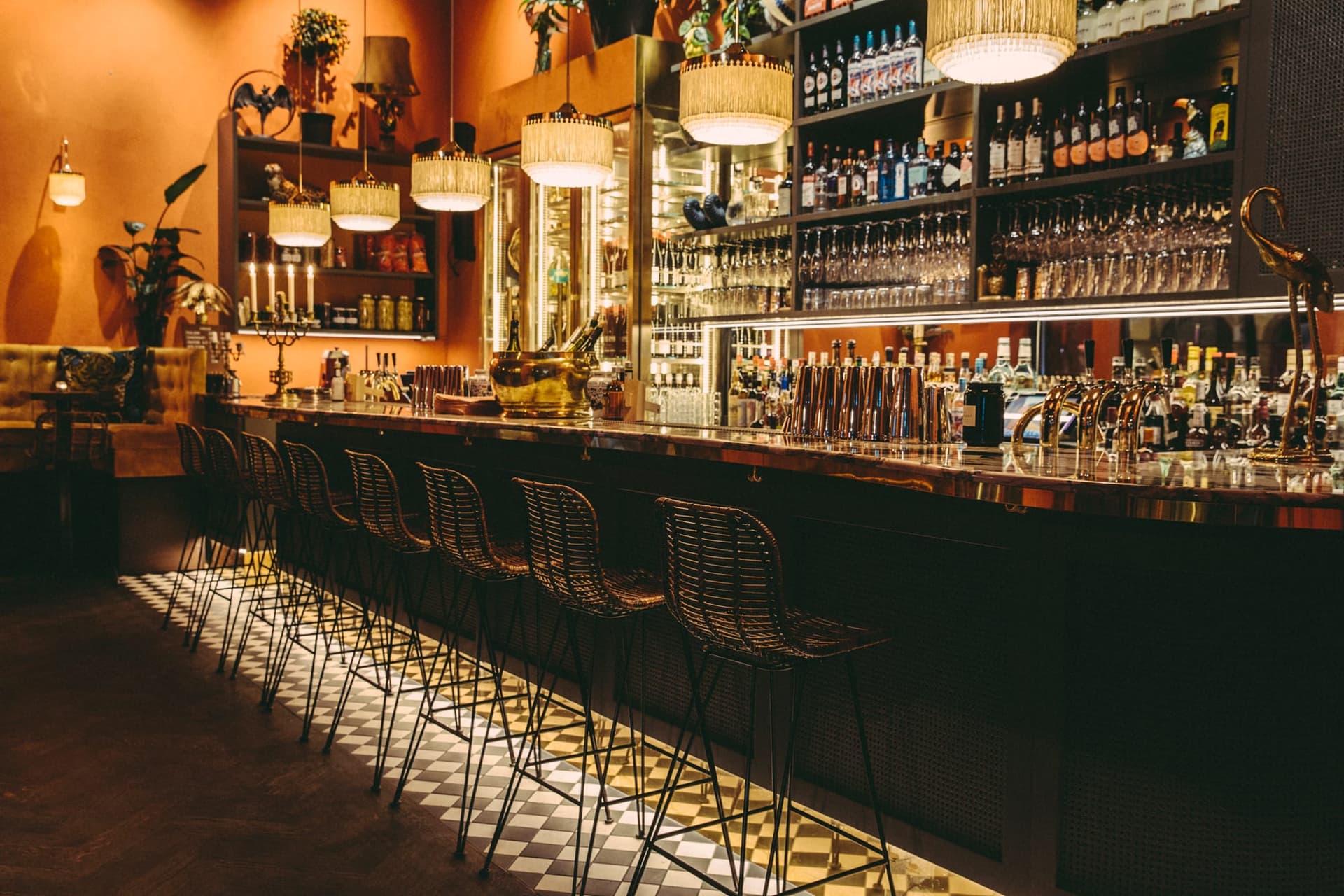 Les Meilleurs Bars à Cocktails de Stockholm : Le Guide Ultime 2025
