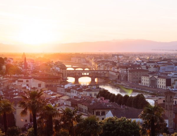 Ville de Florence au couché de soleil