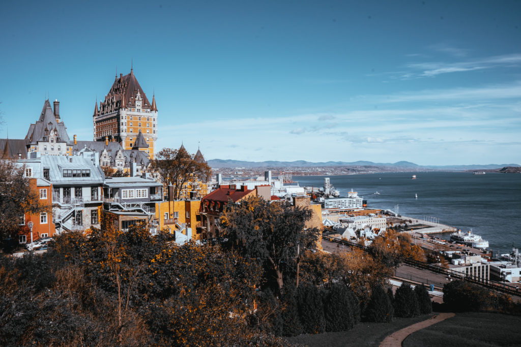 Panorama de la ville de Québec, avec le chateau Fairmont