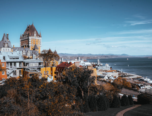 Panorama de la ville de Québec, avec le chateau Fairmont