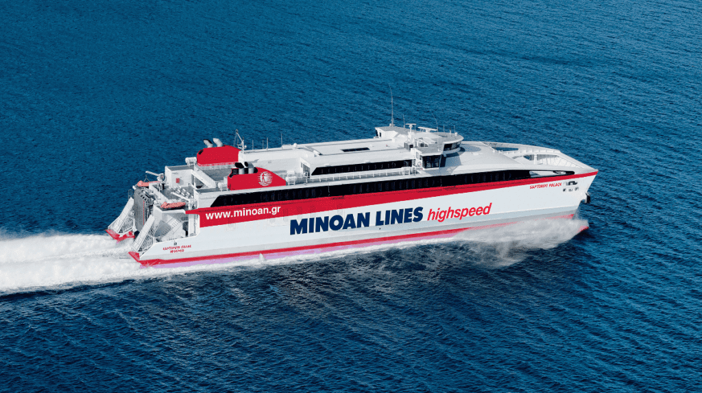 Ferry Minoan Lines entre la Crète et Santorin