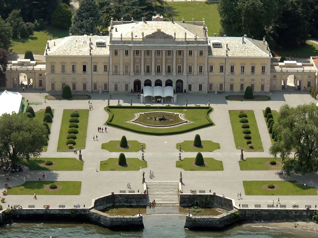 La magnifique villa Olmo, au Lac de Côme