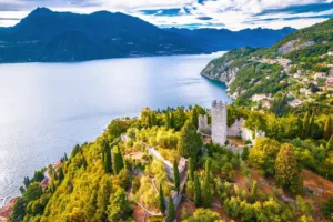 Le Castello di Vezio aujourd'hui, avec sa vue imprenable sur le lac de Côme