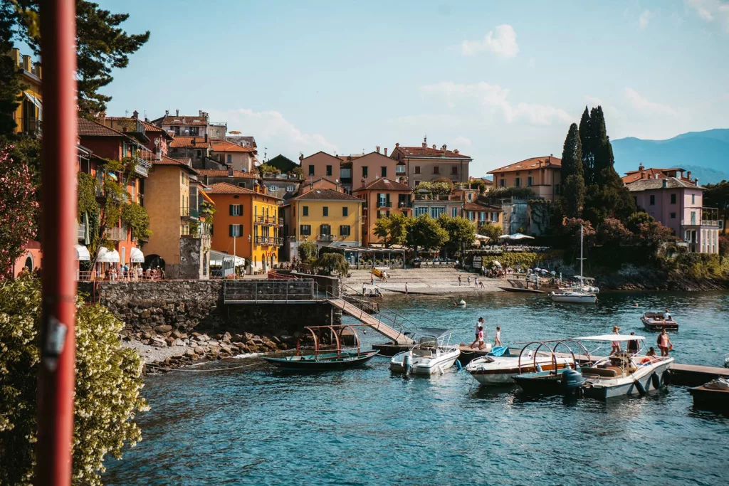 Vue depuis la Passagiata Degli Innamorati à Varenna